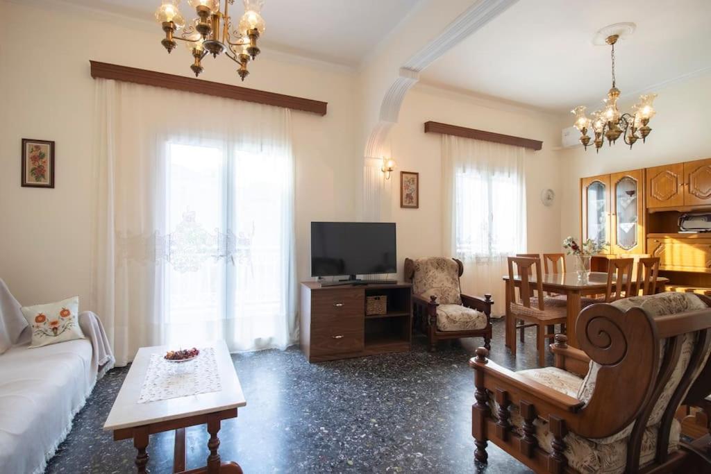 Vintage Charm Apt Near Centre 이라클리온 외부 사진