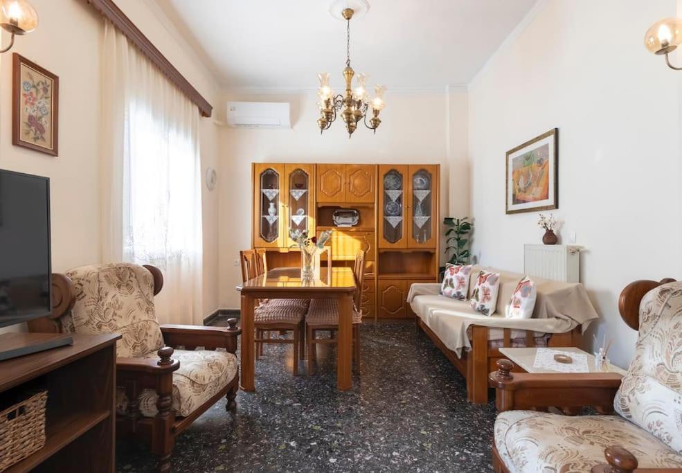 Vintage Charm Apt Near Centre 이라클리온 외부 사진