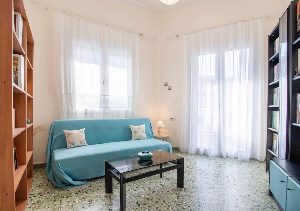 Vintage Charm Apt Near Centre 이라클리온 외부 사진